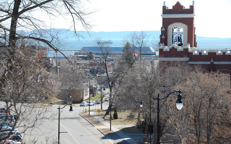 street view of thunder bay, sleeping giant, downtown